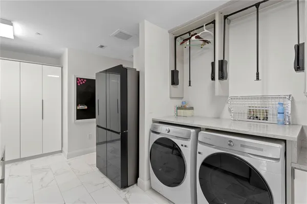 $25,000 | 450 Knights Run Avenue, Unit 1801, Tampa, FL 33602