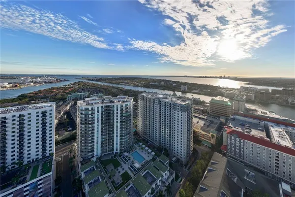 $25,000 | 450 Knights Run Avenue, Unit 1801, Tampa, FL 33602