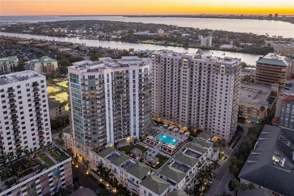 $25,000 | 450 Knights Run Avenue, Unit 1801, Tampa, FL 33602