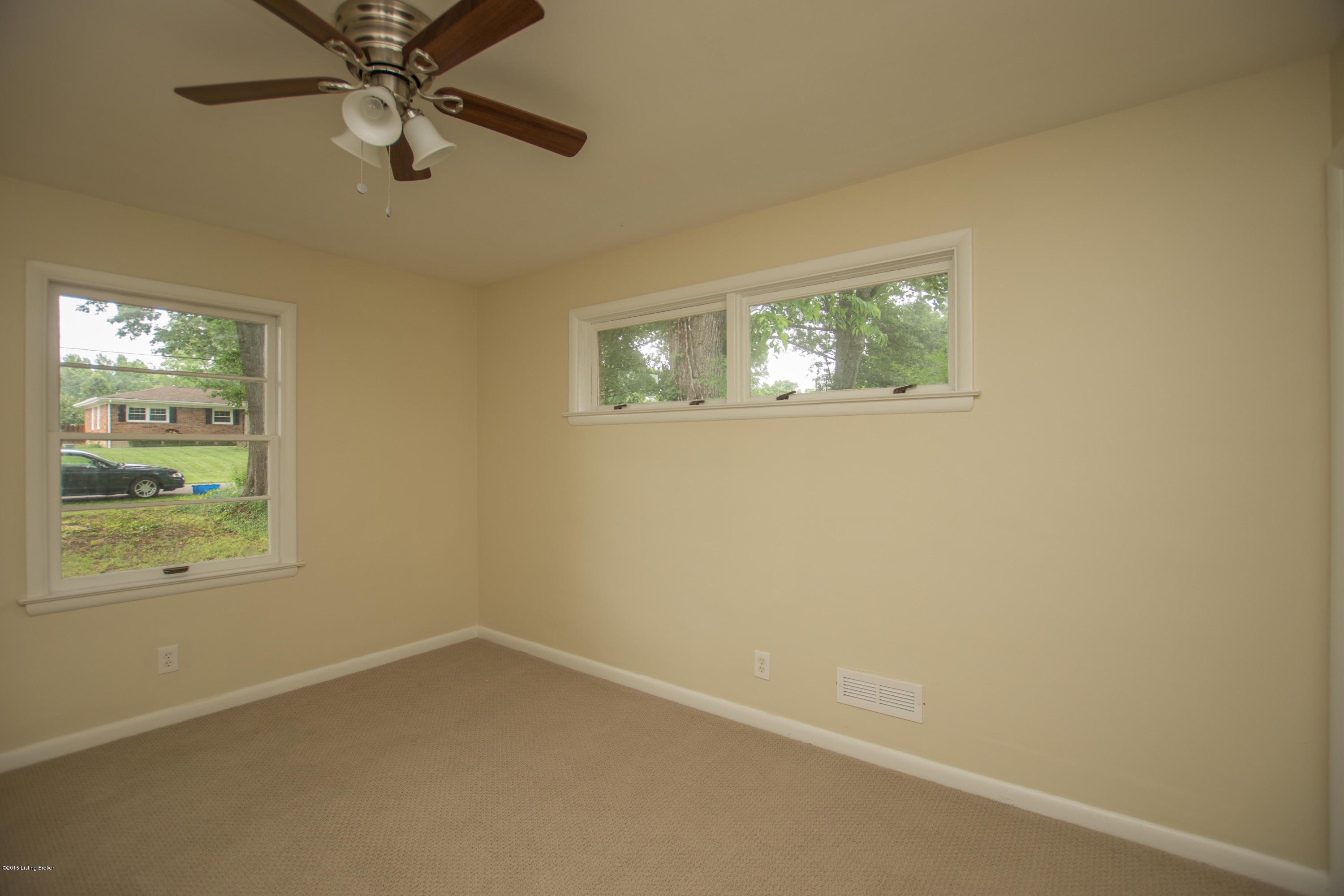 8706 Waltlee Road Louisville, KY 40291 - Photo 24 of 61 Bedroom 3 1