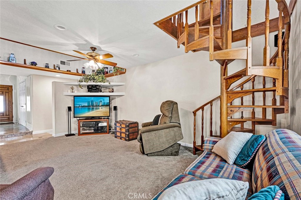 14682 Emerywood Road Tustin, CA 92780 - Photo 13 of 32 Spacious family room