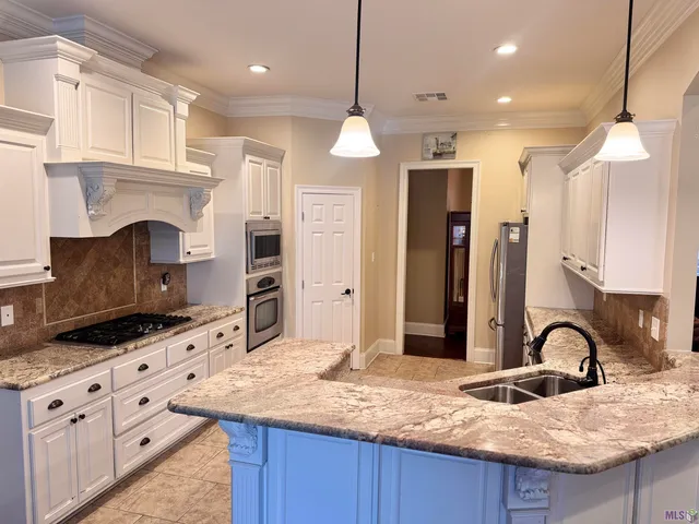$499,900 | 6549 Clark Plantation Drive, Gonzales, LA 70737