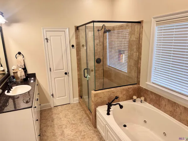 $465,000 | 6549 Clark Plantation Drive, Gonzales, LA 70737