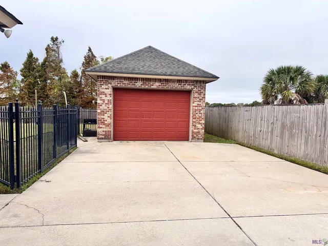 $499,900 | 6549 Clark Plantation Drive, Gonzales, LA 70737