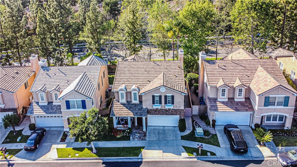 17 Mt Vernon Irvine, CA 92620 - Photo 20 of 25 a view of multiple houses with yard