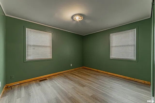 $125,000 | 802 Bryan Avenue, Lincoln, IL 62656