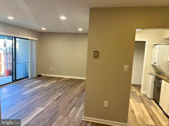 $1,695 | 6928 Hanover Parkway, Unit 2, Greenbelt, MD 20770