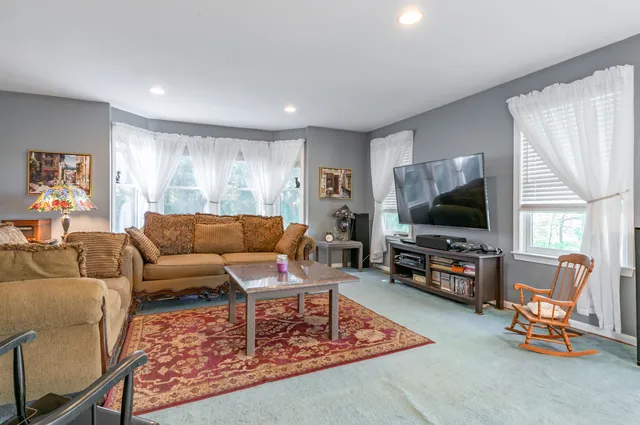 $1,950,000 | 12 Leclair Drive, Hudson, NH 03051