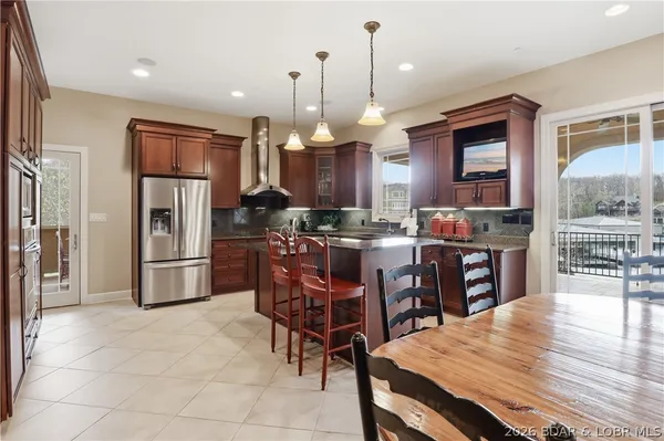 $2,869,000 | Undisclosed Address, Sunrise Beach, MO 65079