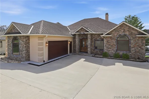 $2,869,000 | Undisclosed Address, Sunrise Beach, MO 65079