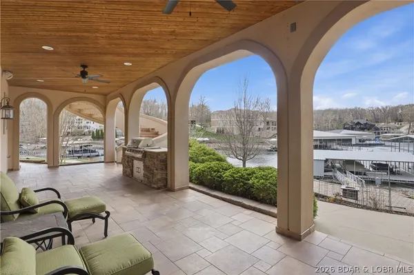 $2,869,000 | Undisclosed Address, Sunrise Beach, MO 65079
