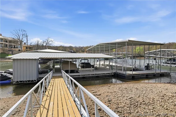 $2,869,000 | Undisclosed Address, Sunrise Beach, MO 65079