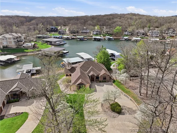 $2,869,000 | Undisclosed Address, Sunrise Beach, MO 65079