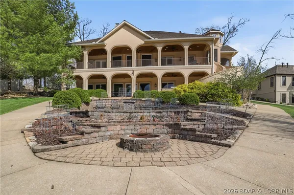 $2,869,000 | Undisclosed Address, Sunrise Beach, MO 65079