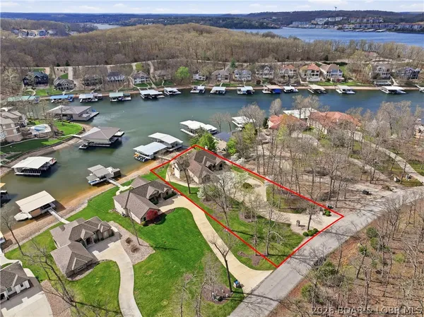 $2,869,000 | Undisclosed Address, Sunrise Beach, MO 65079