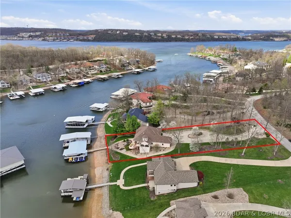 $2,869,000 | Undisclosed Address, Sunrise Beach, MO 65079