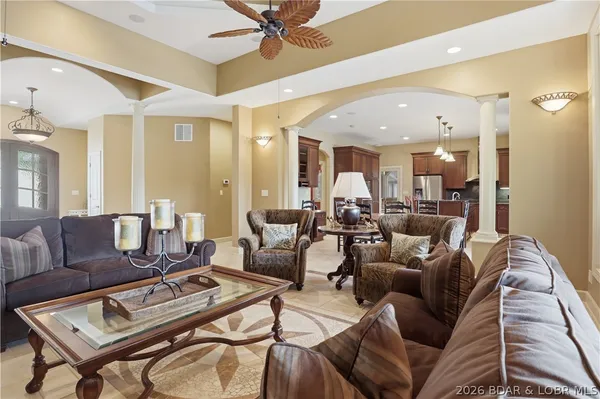 $2,869,000 | Undisclosed Address, Sunrise Beach, MO 65079