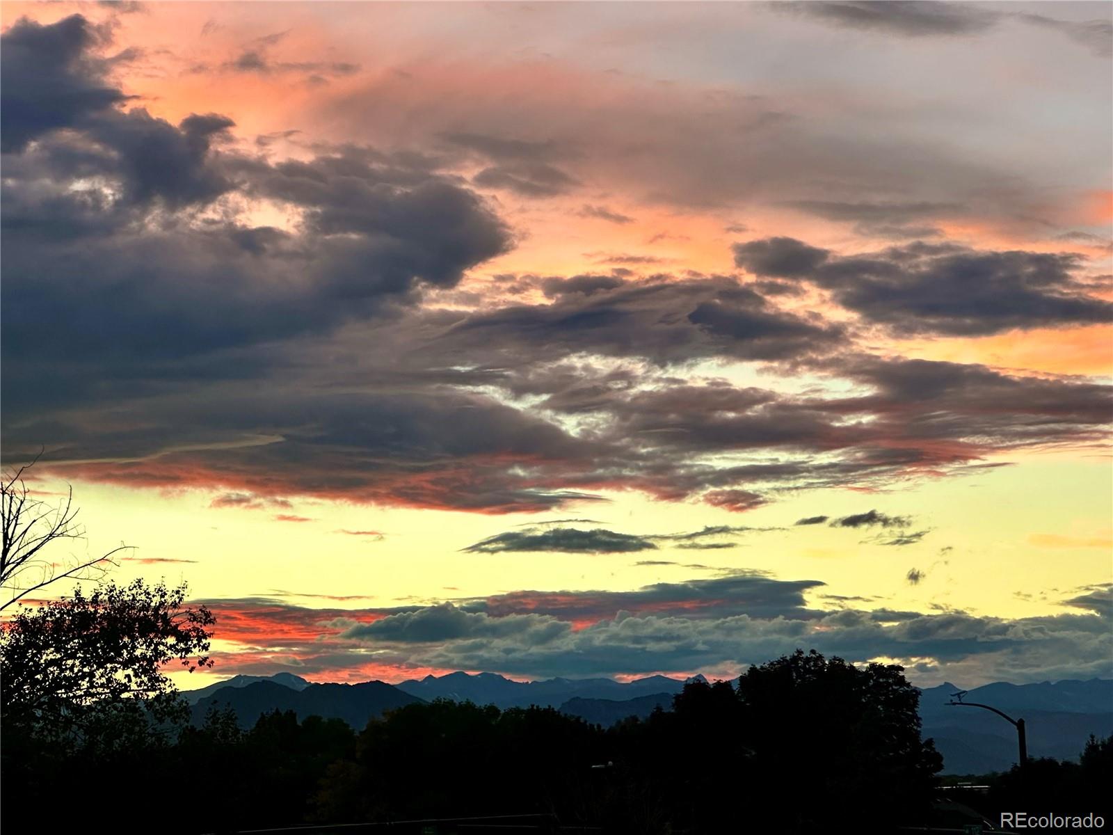 3401 West 111th Loop, Unit B Westminster, CO 80031 - Photo 29 of 40 a view of an ocean and mountain