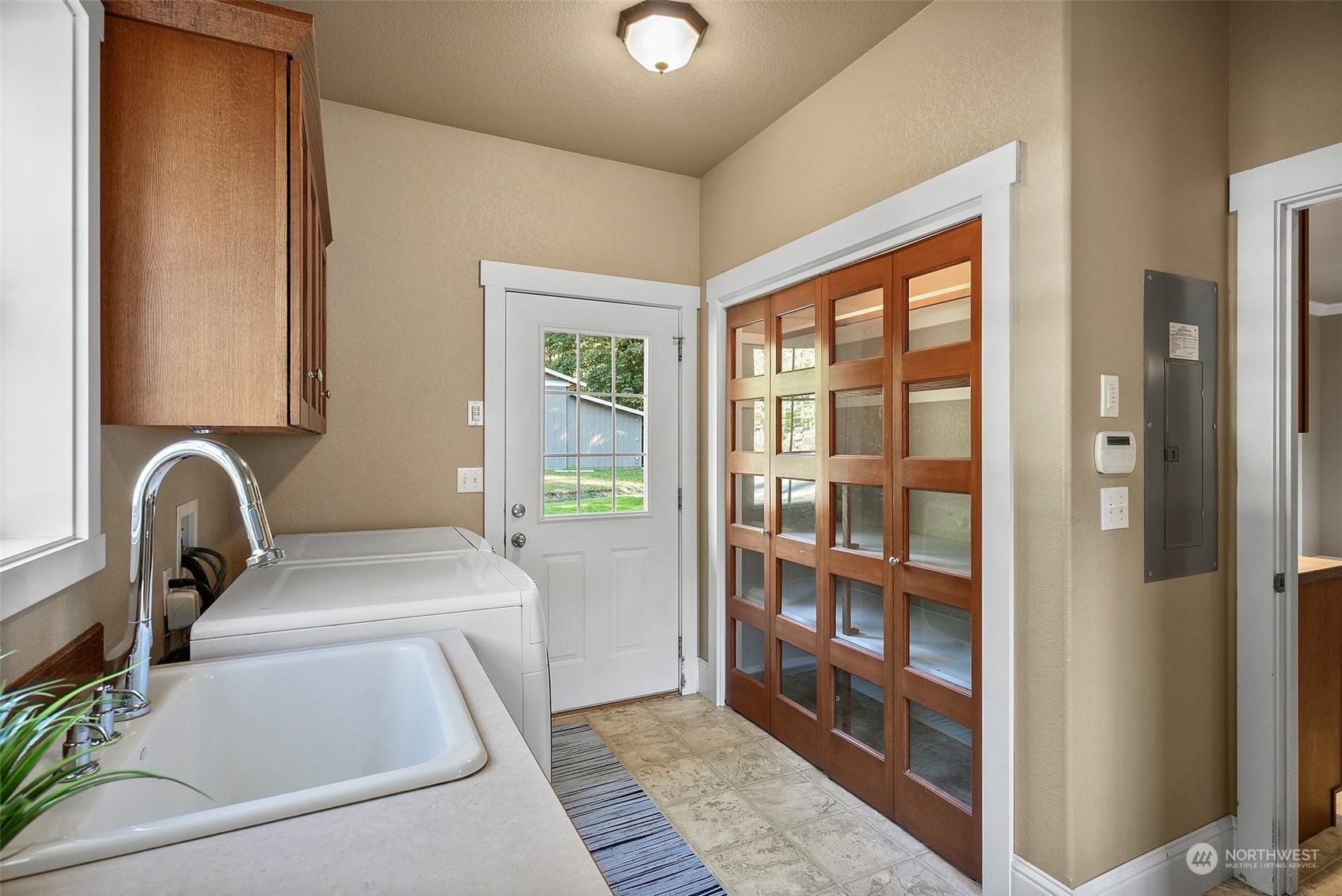 5416 Johnson Point Road Northeast Olympia, WA 98516 - Photo 26 of 40 Gallery Image 26