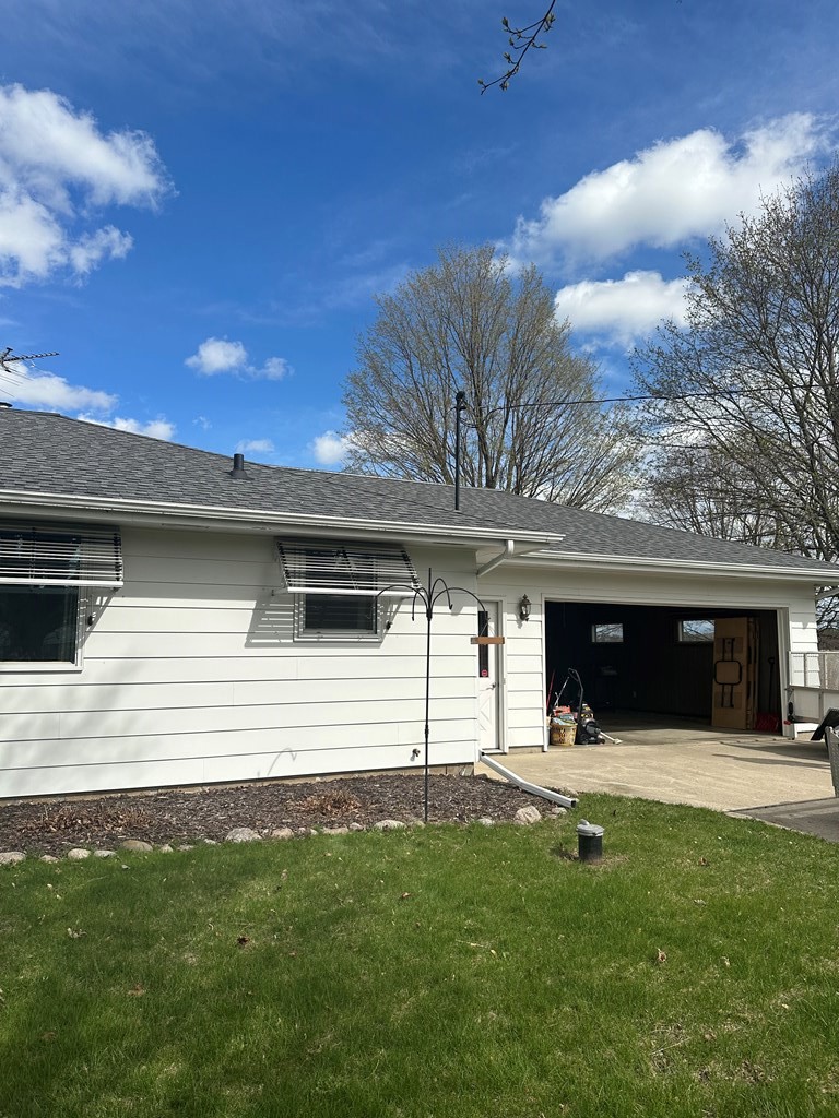 3010 County Road South Sturgeon Bay, WI 54235 - Photo 3 of 6 Gallery Image 3