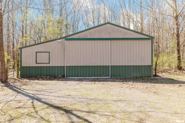 $432,000 | 17643 Fowler School Road, Pittsburg, IL 62974