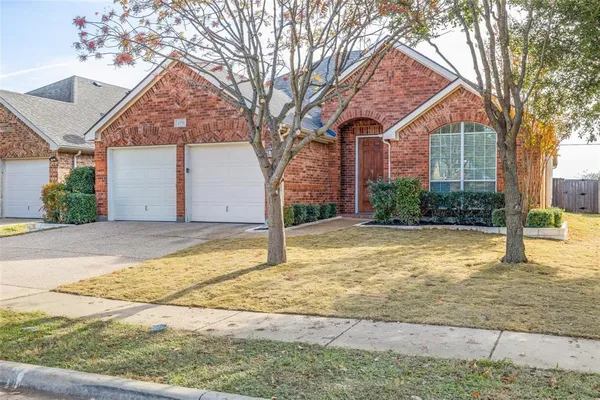 $2,995 | 2771 Waterway Drive, Grand Prairie, TX 75054