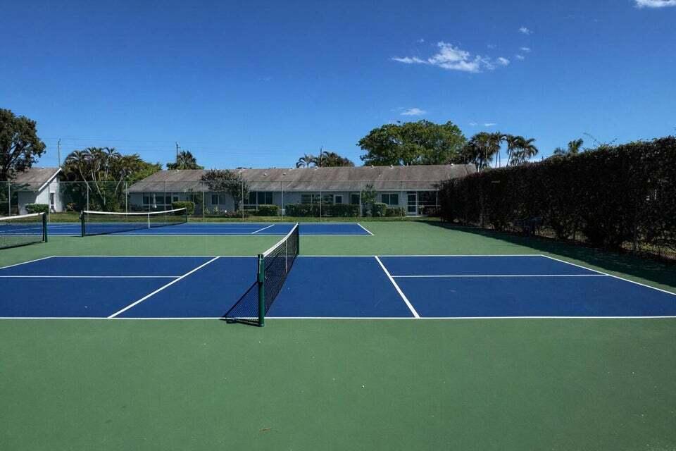 2900 Fiore Way Delray Beach, FL 33445 - Photo 36 of 37 lagotennis 1