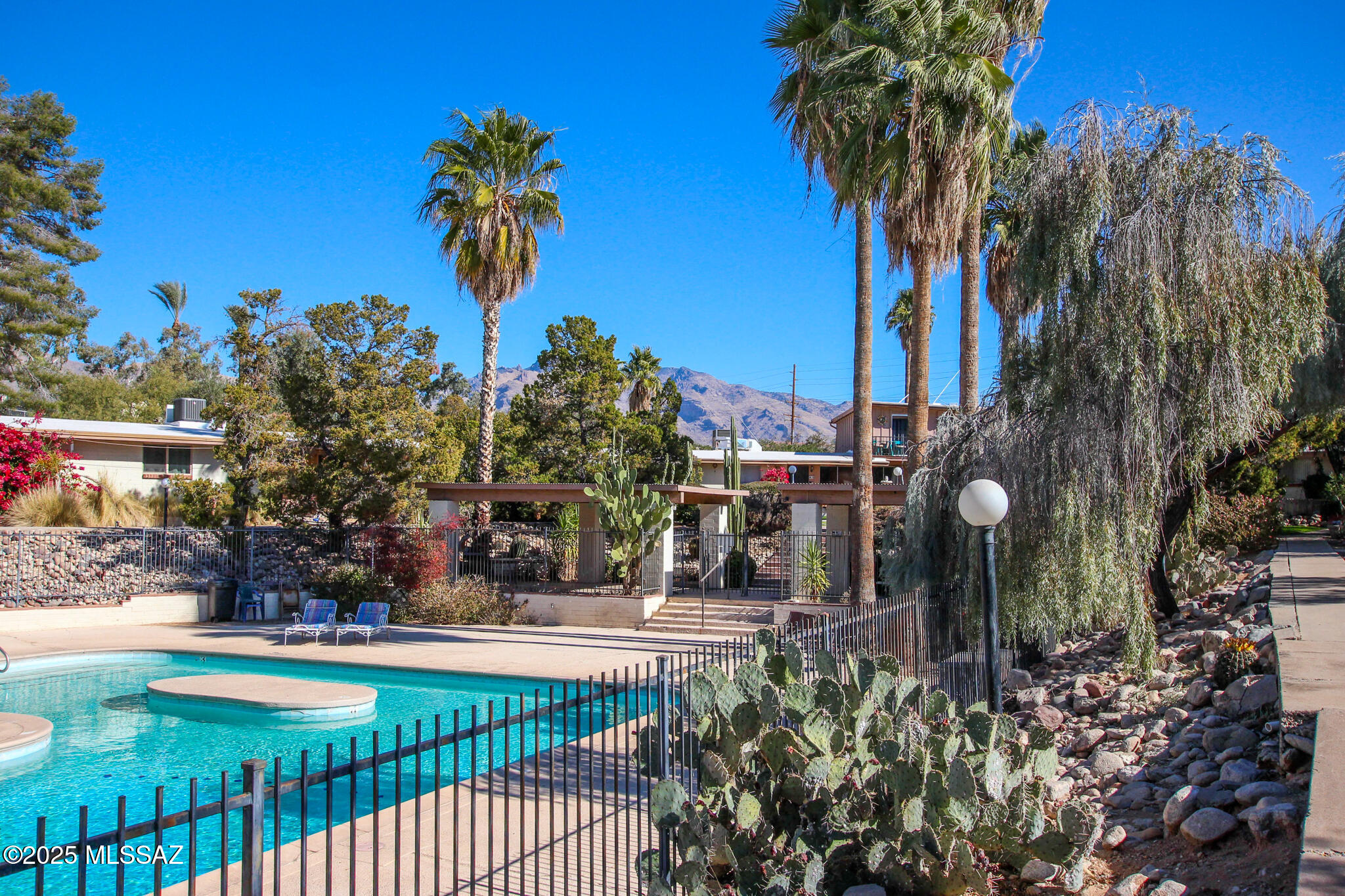 5901 North Oracle Road, Unit 15 Tucson, AZ 85704 - Photo 7 of 43 Gallery Image 7
