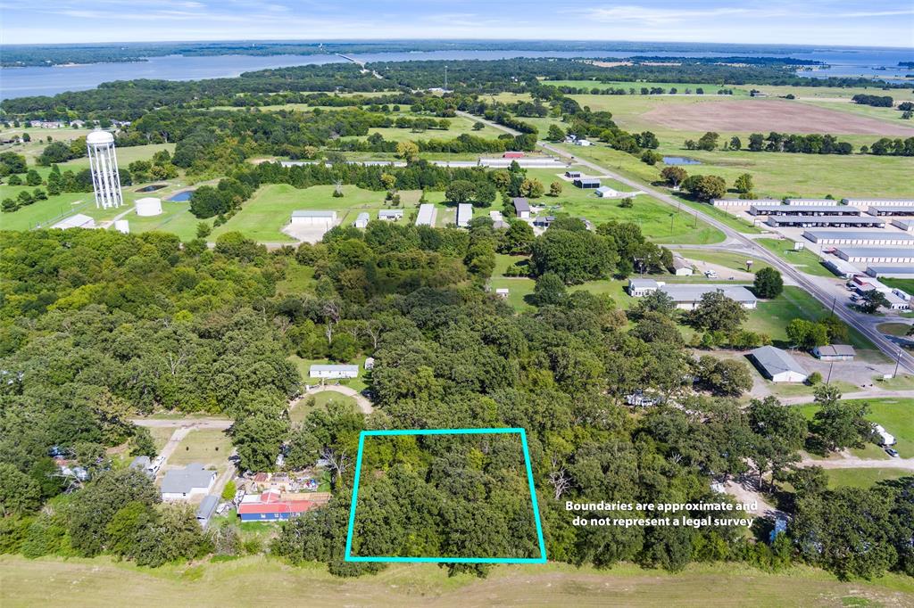 3333 County Road 3333 Emory, TX 75440 - Photo 3 of 22 a view of a city