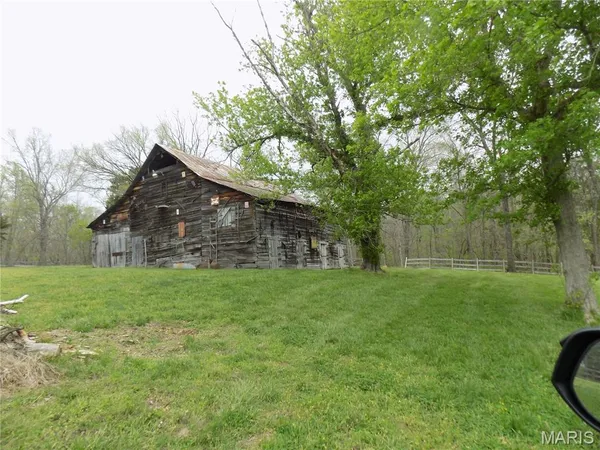 $985,000 | 1826 County Road 372, Annapolis, MO 63620