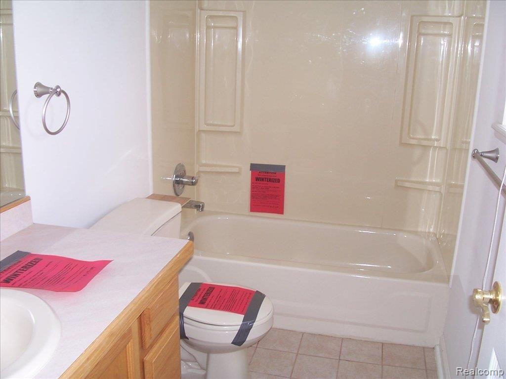 732 Memphis Ridge Road Memphis, MI 48041 - Photo 16 of 24 100_3846