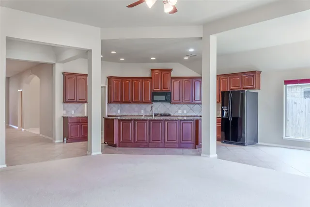 $399,000 | 2711 Imperial Grove Lane, Conroe, TX 77385