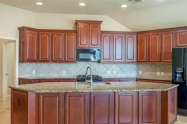 $399,000 | 2711 Imperial Grove Lane, Conroe, TX 77385