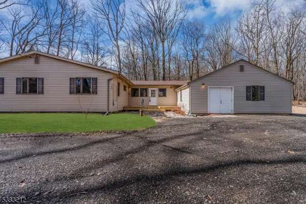 $580,000 | 1179 Califon Cokesbury Road, Califon, NJ 07830