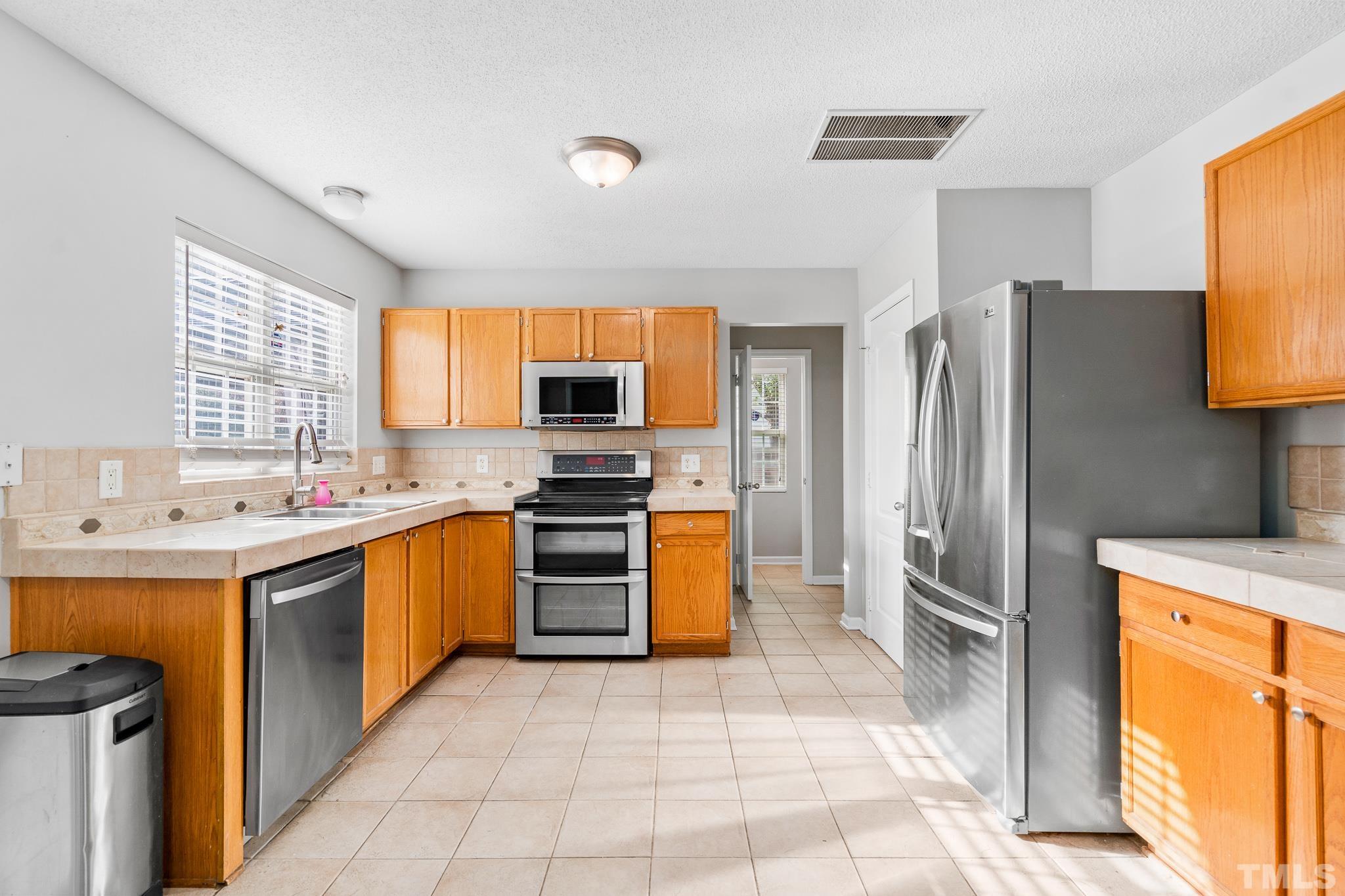 4901 Cardinal Grove Boulevard Raleigh, NC 27616 - Photo 13 of 36 Gallery Image 13