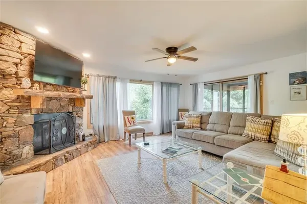 $539,900 | 327 Brucken Strasse, Unit 311, Helen, GA 30545