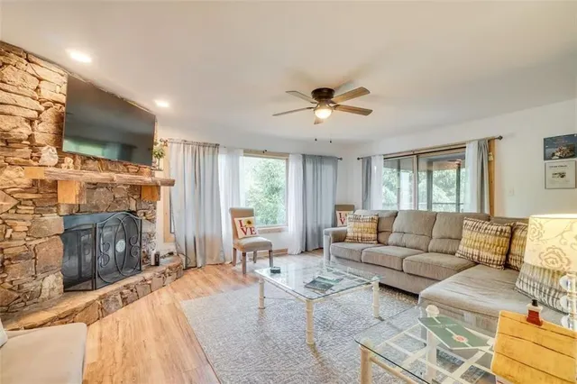 $549,900 | 327 Brucken Strasse, Unit 311, Helen, GA 30545