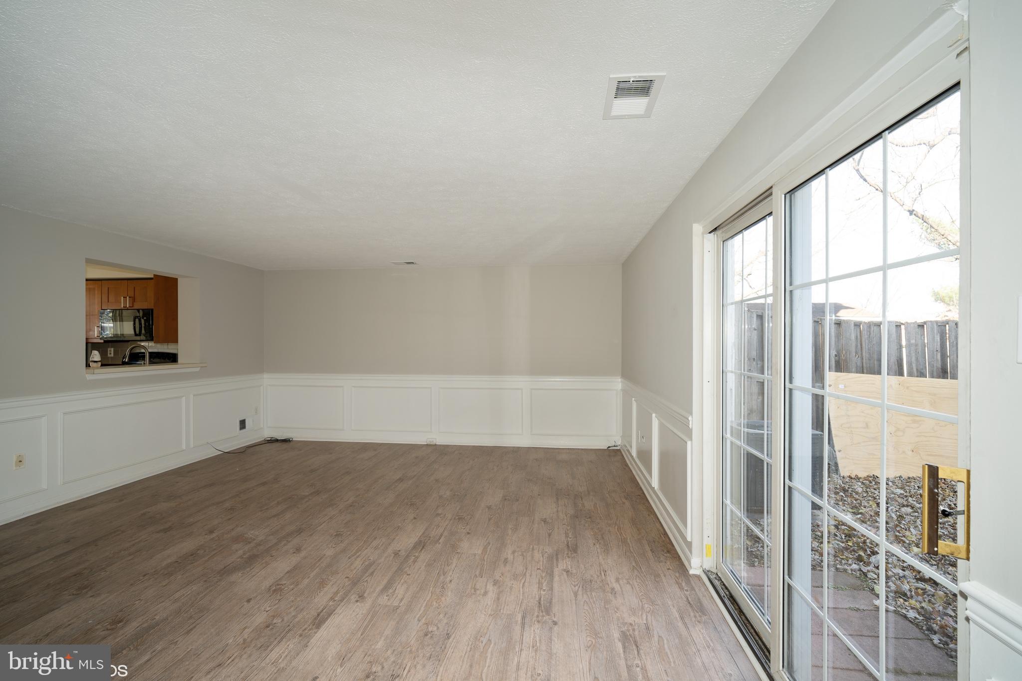 504 Riggs Court Frederick, MD 21703 - Photo 6 of 22 Living Room Dining Room Combo