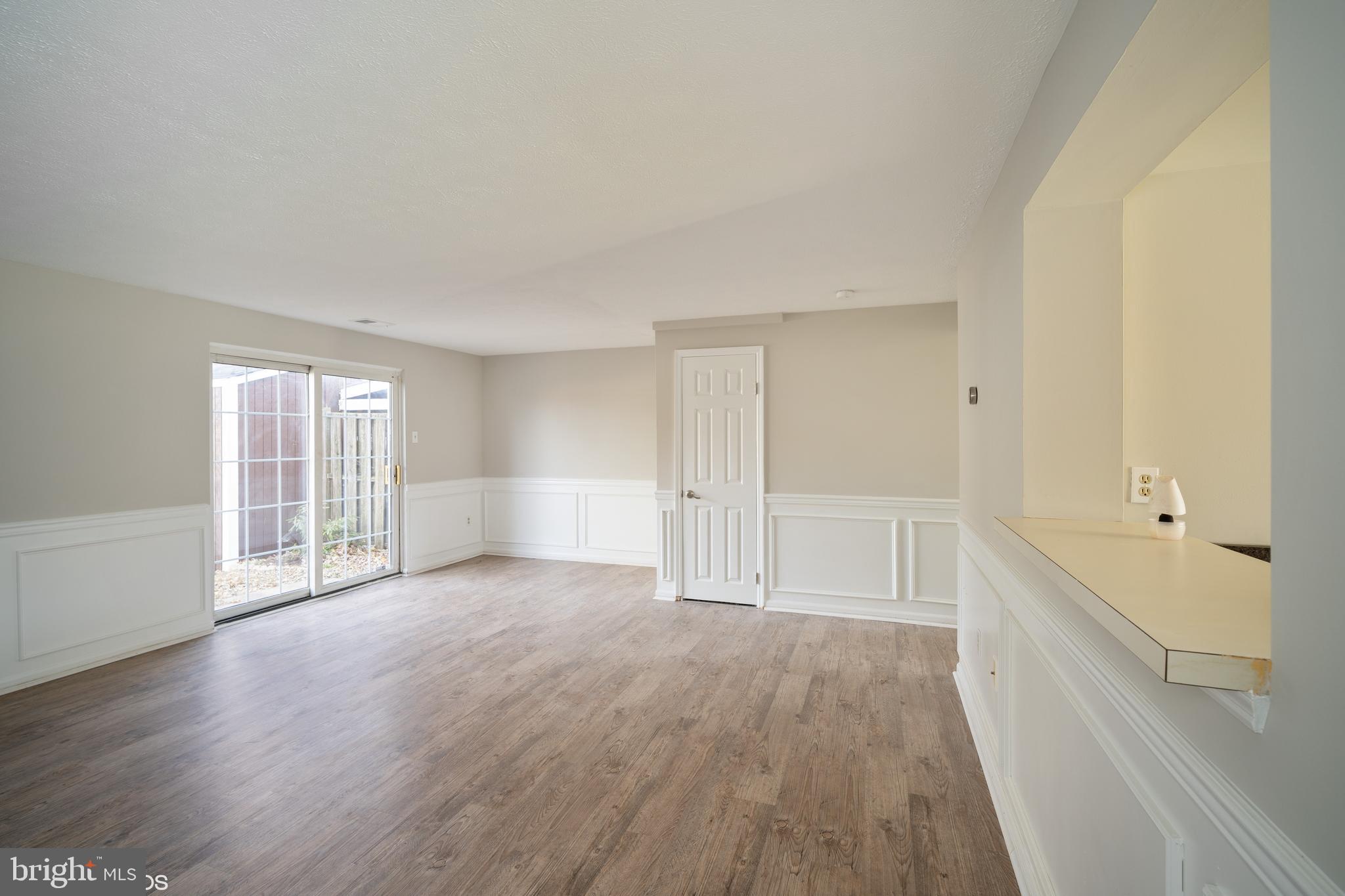 504 Riggs Court Frederick, MD 21703 - Photo 8 of 22 Living Room Dining Room Combo