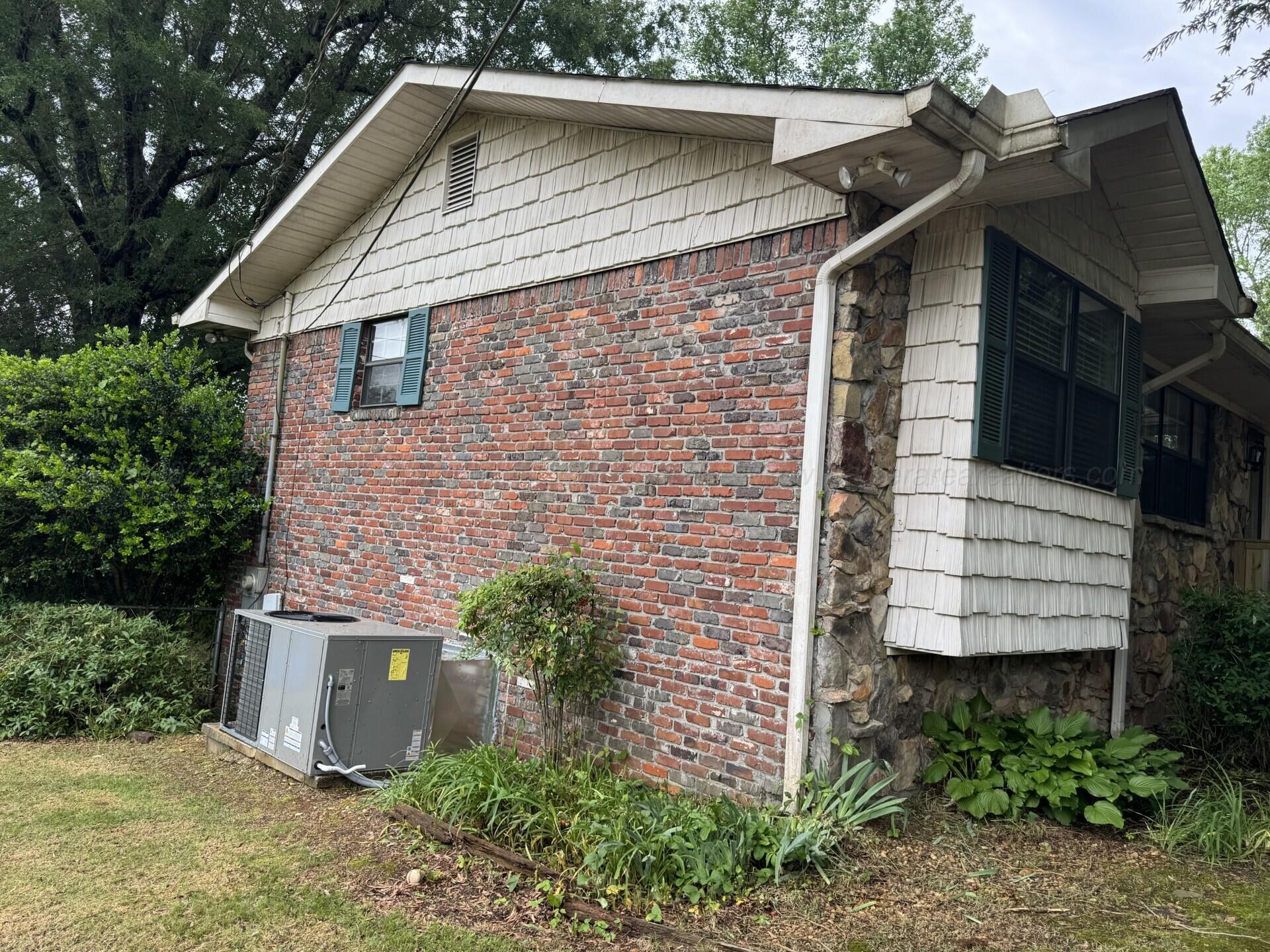 4407 Pineywoods Sipsey Road Jasper, AL 35504 - Photo 5 of 21 left side (2)