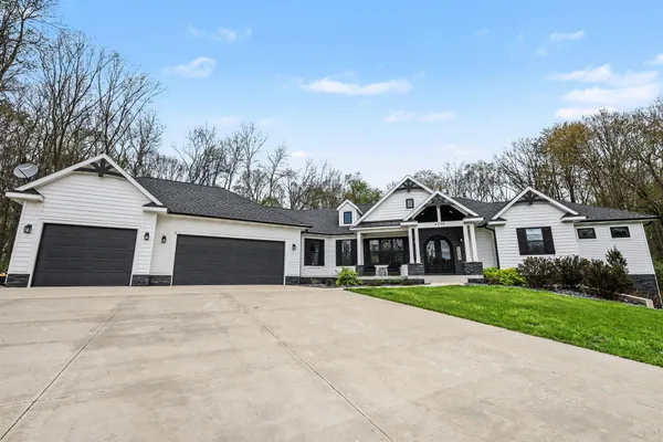 $950,000 | 6238 North Rdg Court, Middleville, MI 49333