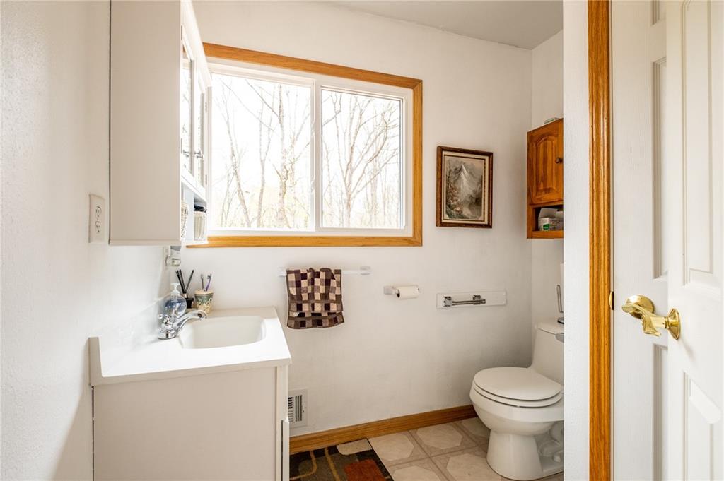 7129 4 Mile Ridge Road Nashville, IN 47448 - Photo 17 of 58