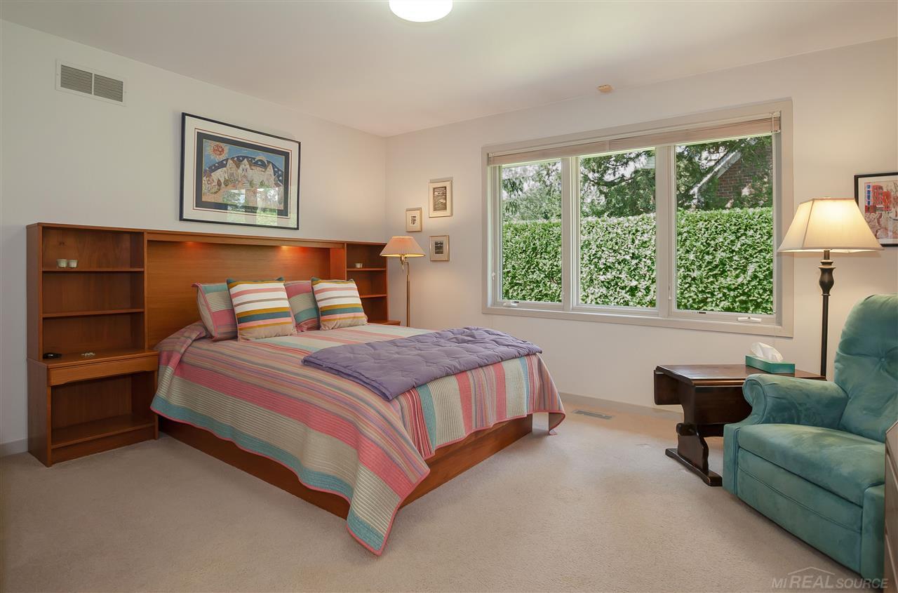 181 Lothrop Road Grosse Pointe Farms, MI 48236 - Photo 31 of 77