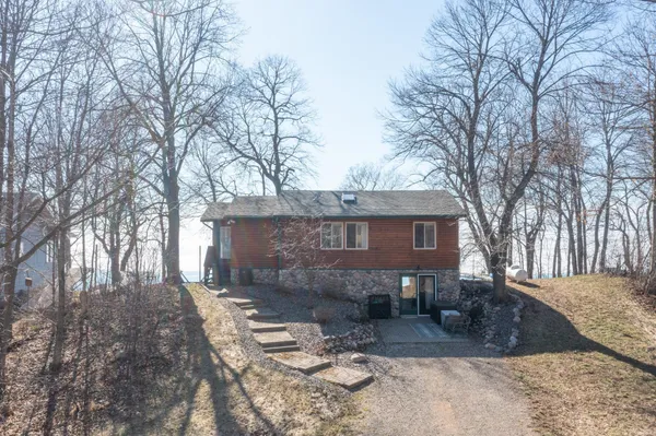 $549,900 | 19275 328th Avenue, Isle, MN 56342