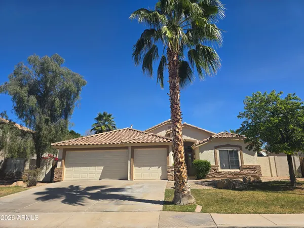 $2,400 | 1074 East Cathy Drive, Gilbert, AZ 85296