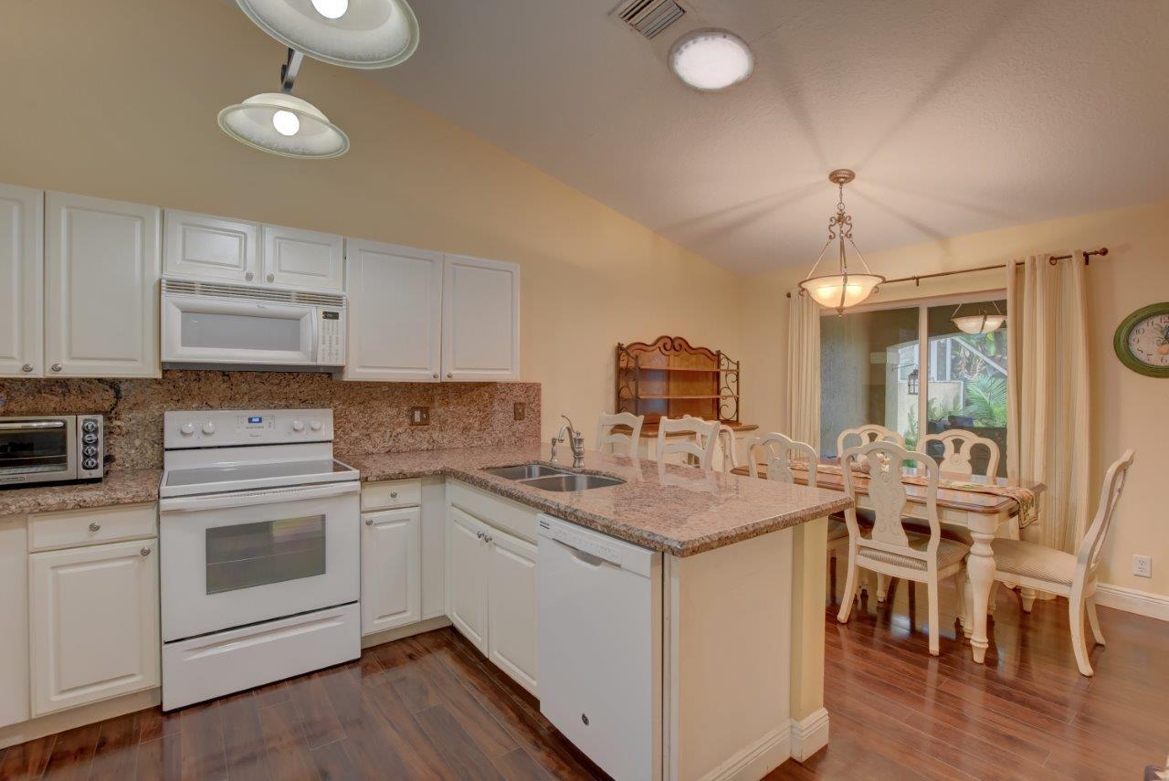 9627 Vía Emilie Boca Raton, FL 33428 - Photo 12 of 31 JS 9627 Via Emilie-12