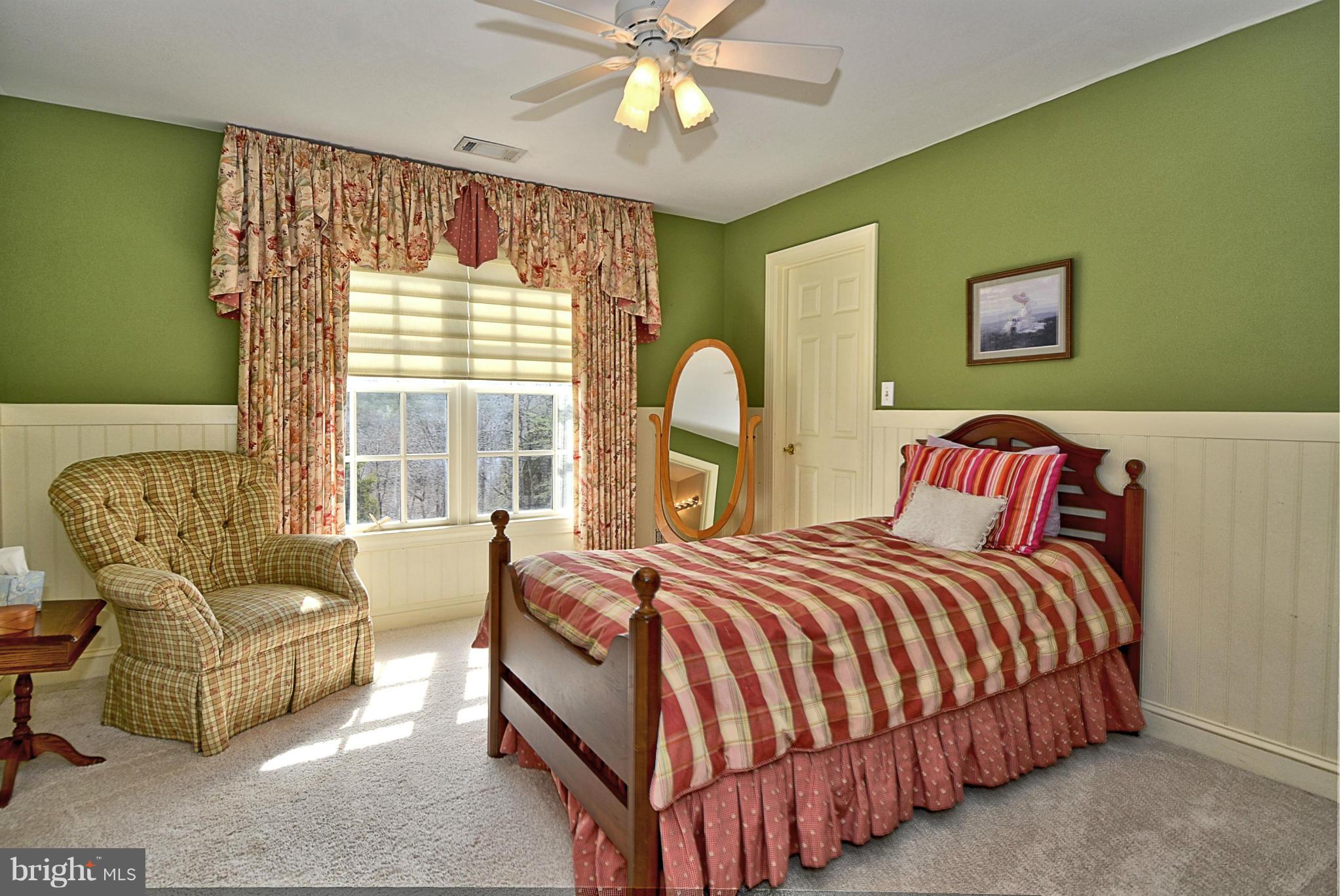 13501 Esworthy Road Darnestown, MD 20874 - Photo 12 of 30 Bedroom #2