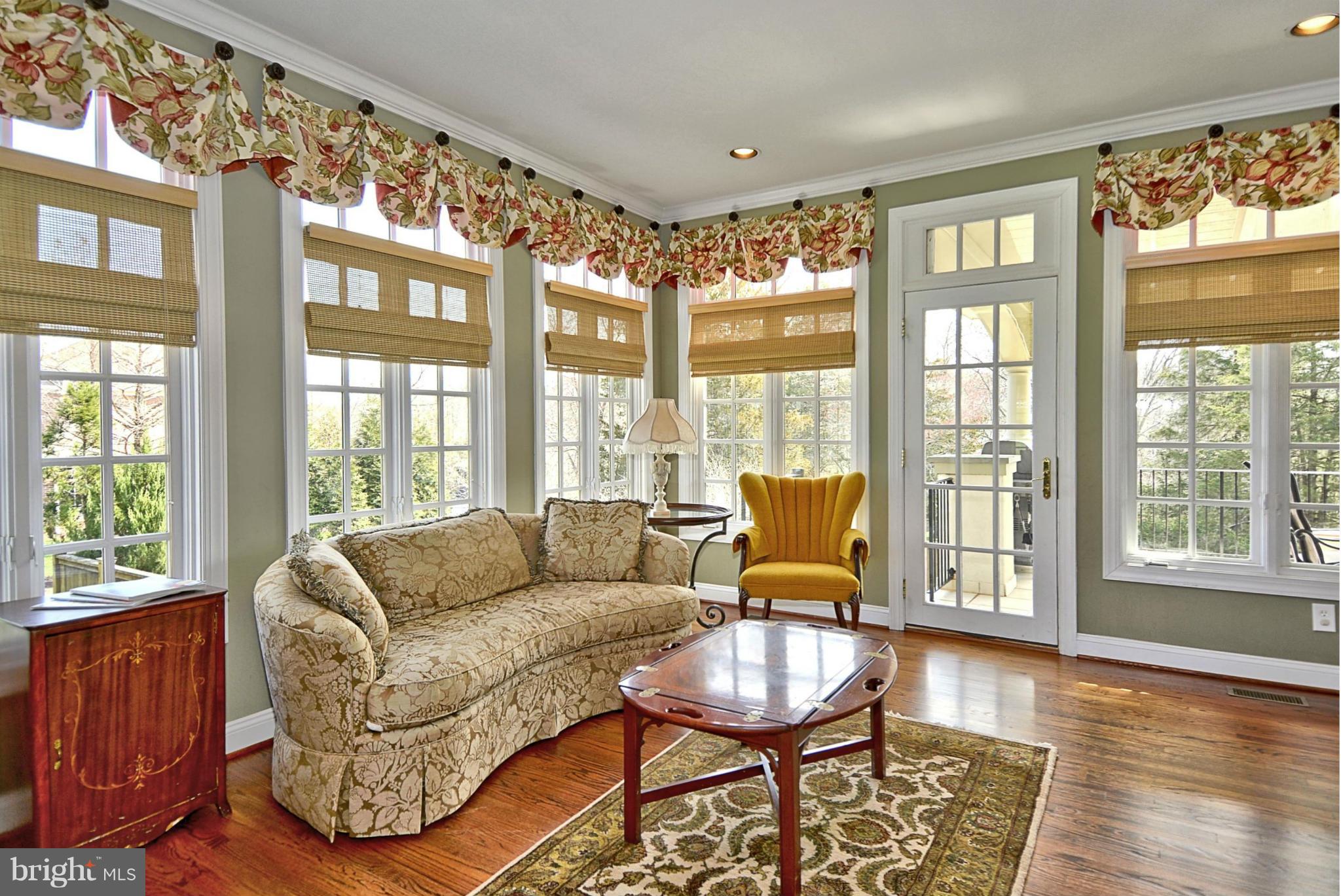 13501 Esworthy Road Darnestown, MD 20874 - Photo 7 of 30 Sun Room
