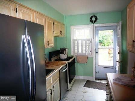 204 Gaywood Road Baltimore, MD 21212 - Photo 7 of 19 Kitchen