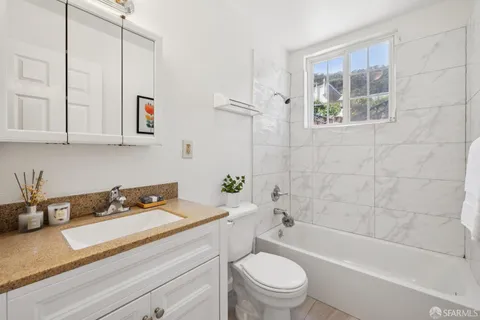 $795,000 | 917 Ingerson Avenue, San Francisco, CA 94124